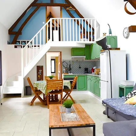 Maison De Charme Avec Jardin Et Cheminee 9 Personnes *