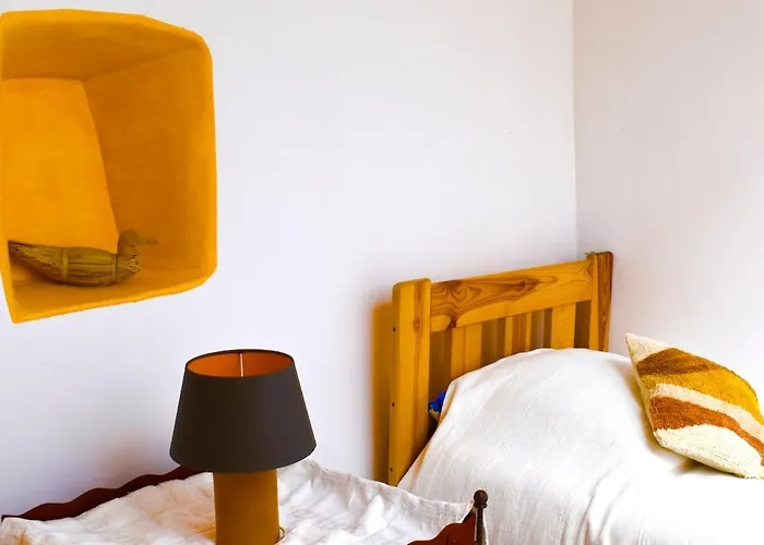 Hébergement de vacances Maison De Charme Avec Jardin Et Cheminée 9 Personnes Bois-Normand-près-Lyre