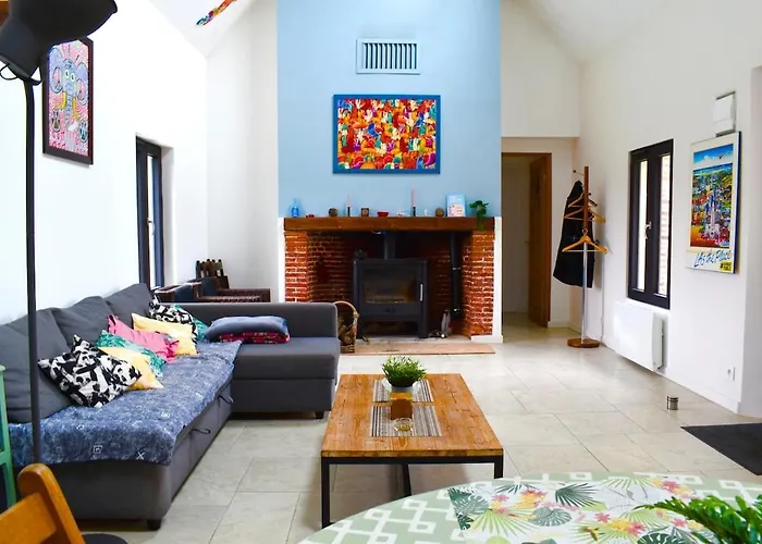 Maison De Charme Avec Jardin Et Cheminée 9 Personnes Hébergement de vacances *